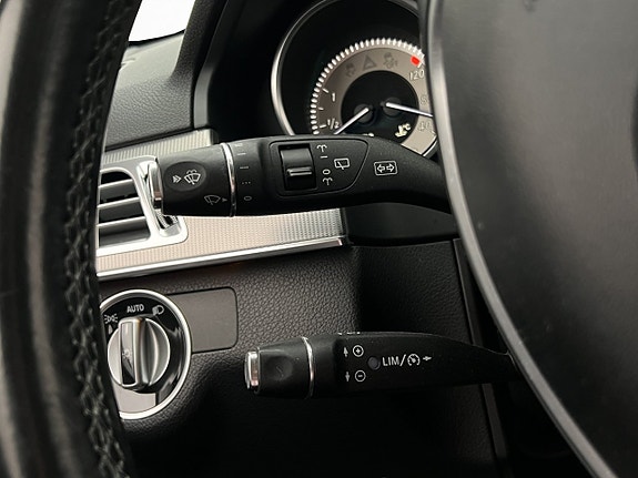 Mercedes-Benz E250 17 of 23