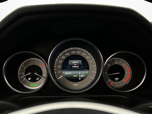 Mercedes-Benz E250 14 of 23