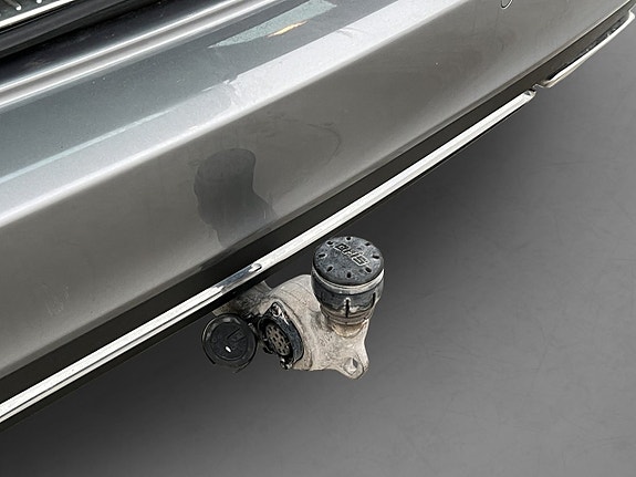 Mercedes-Benz E250 23 of 23