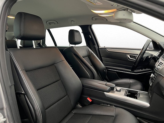 Mercedes-Benz E250 11 of 23