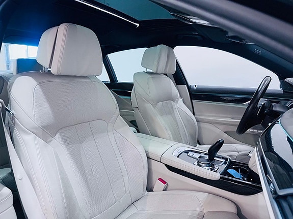 BMW 740d 7 of 29