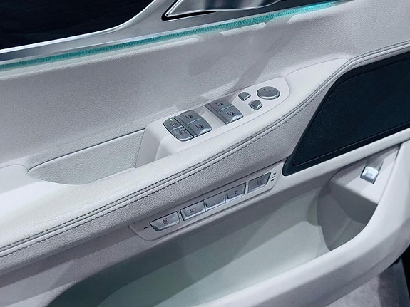 BMW 740d 13 of 29