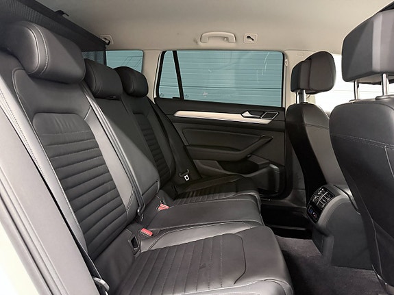 Volkswagen Passat 19 of 19