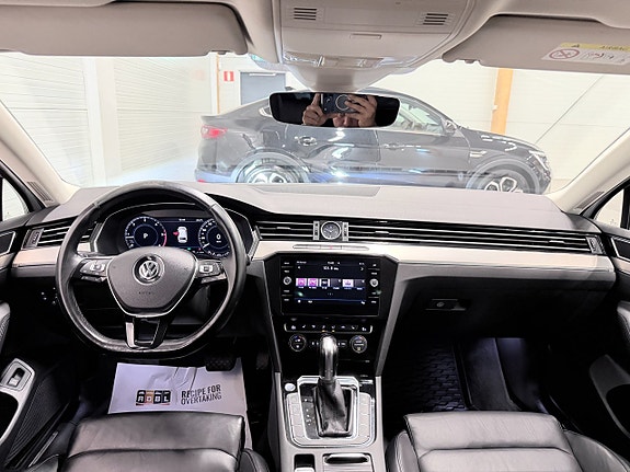 Volkswagen Passat 11 of 19