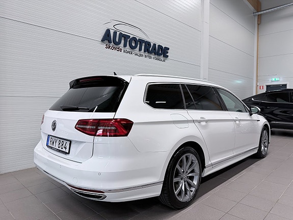 Volkswagen Passat 6 of 19