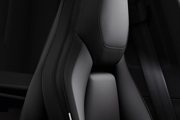 Polestar 4 18 of 20