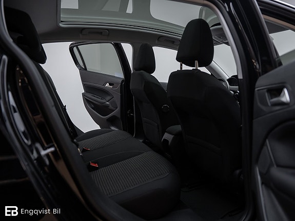 Peugeot 308 18 of 30