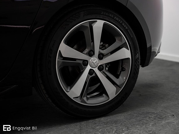 Peugeot 308 9 of 30