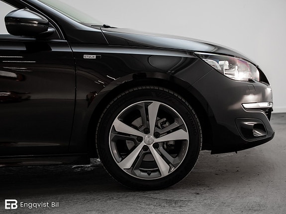 Peugeot 308 16 of 30