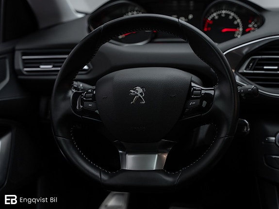 Peugeot 308 24 of 30
