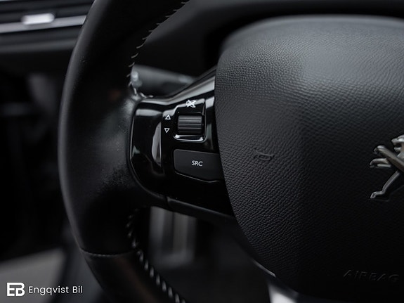 Peugeot 308 25 of 30