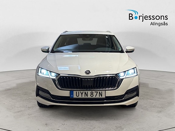 Skoda Octavia 5 of 15