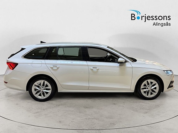 Skoda Octavia 2 of 15