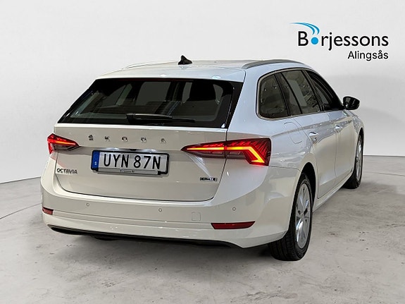 Skoda Octavia 3 of 15