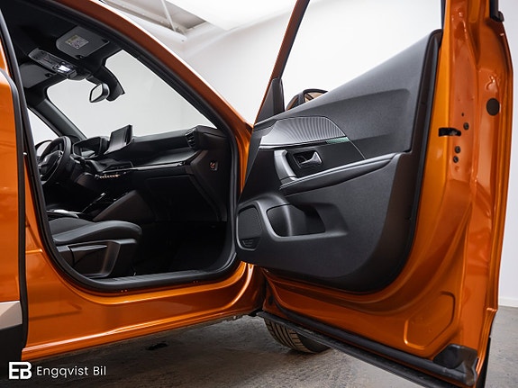Peugeot e-2008 26 of 30