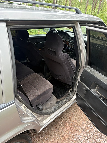 Volvo 940 7 of 8