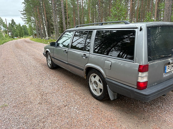 Volvo 940 3 of 8