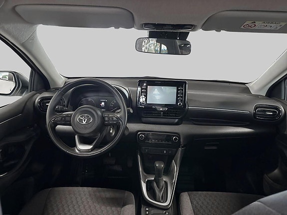 Toyota Yaris 12 of 19