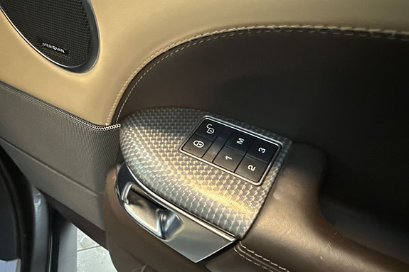 Land Rover Range Rover Sport 15 of 23