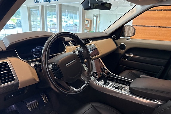 Land Rover Range Rover Sport 5 of 23
