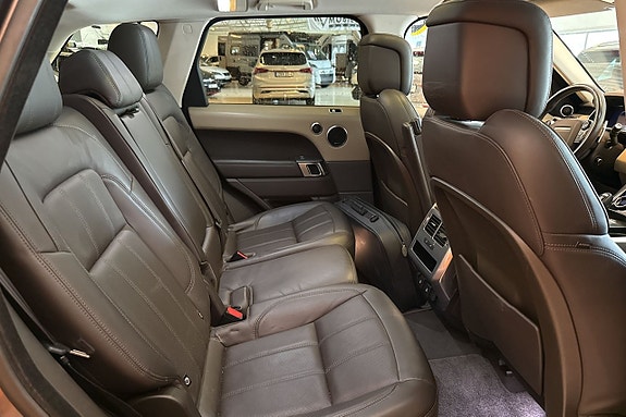 Land Rover Range Rover Sport 19 of 23