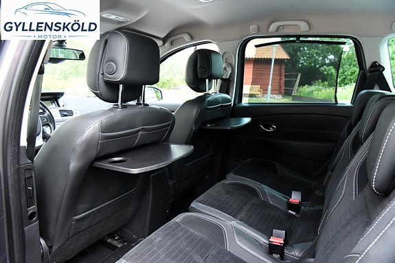 Renault Scenic XMod 15 of 16