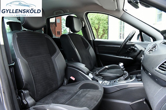 Renault Scenic XMod 13 of 16