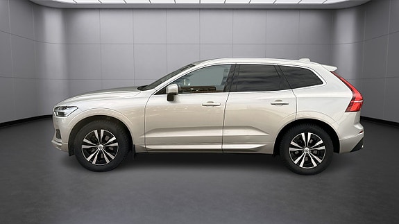 Volvo XC60 2 of 21