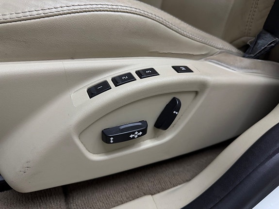 Volvo XC60 14 of 27