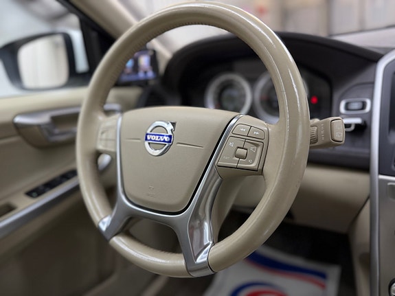 Volvo XC60 24 of 27