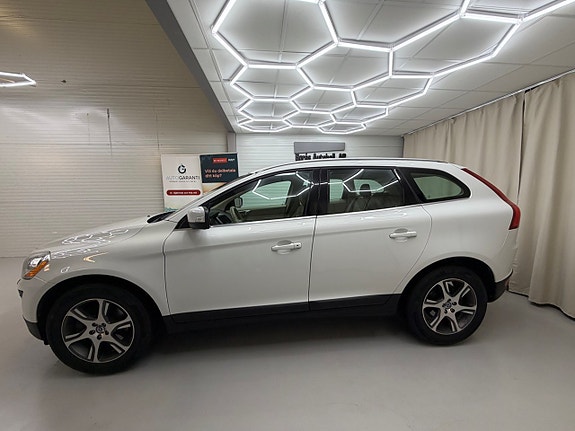 Volvo XC60 6 of 27