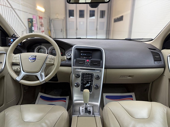 Volvo XC60 21 of 27