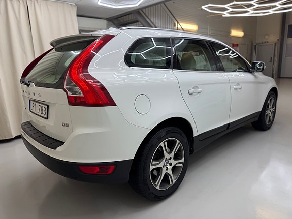Volvo XC60 4 of 27