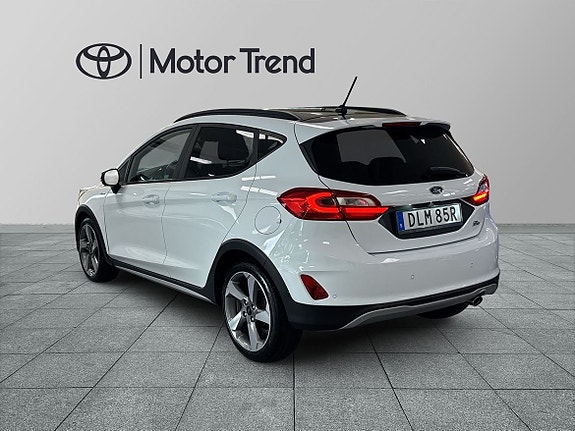 Ford Fiesta 2 of 11