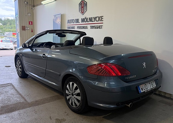 Peugeot 307 CC 3 of 10