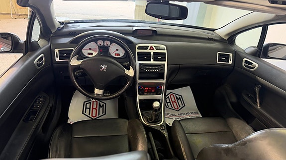 Peugeot 307 CC 5 of 10