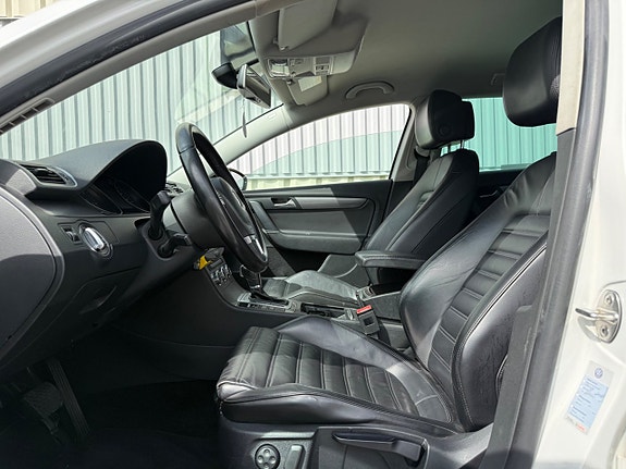 Volkswagen Passat 7 of 13
