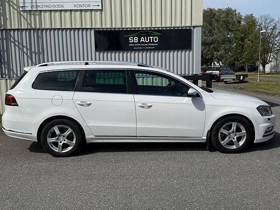 Volkswagen Passat 2 of 13