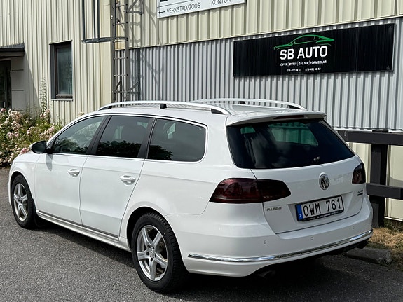 Volkswagen Passat 4 of 13
