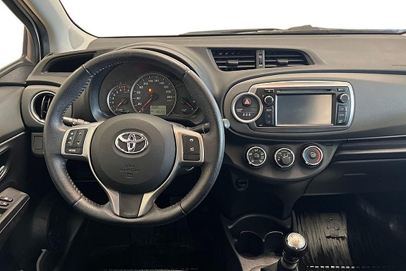 Toyota Yaris 9 of 21