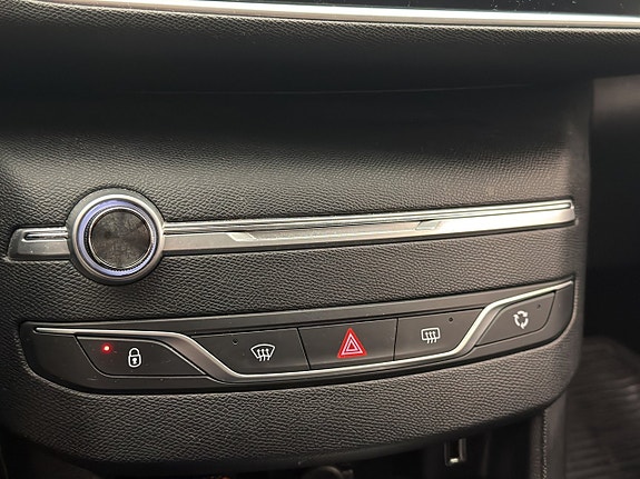 Peugeot 308 24 of 30