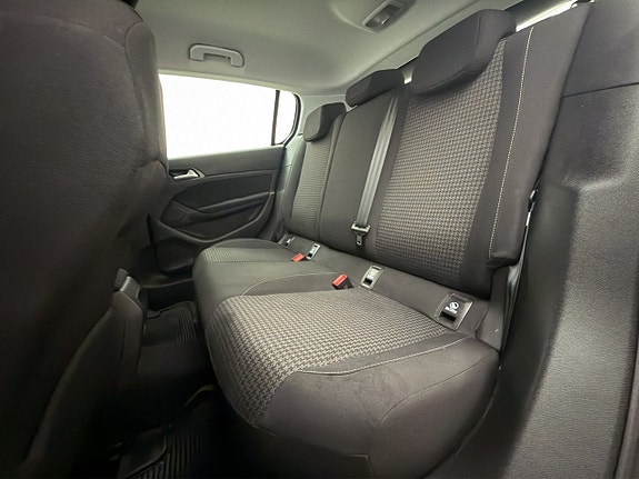 Peugeot 308 27 of 30