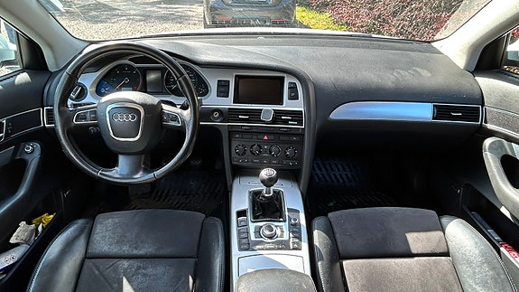 Audi A6 4 of 5