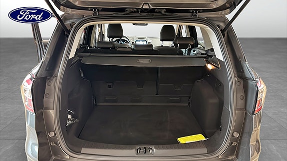 Ford Kuga 10 of 16