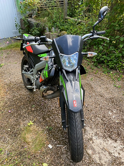 Aprilia Sx50 3 of 11