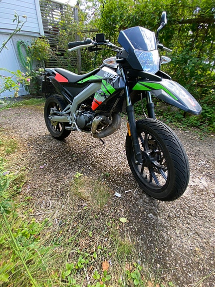 Aprilia Sx50 4 of 11