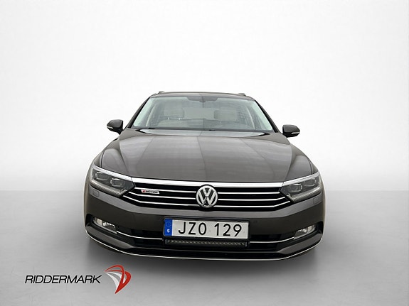 Volkswagen Passat 2 of 29