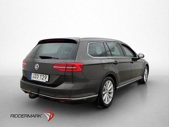 Volkswagen Passat 8 of 29