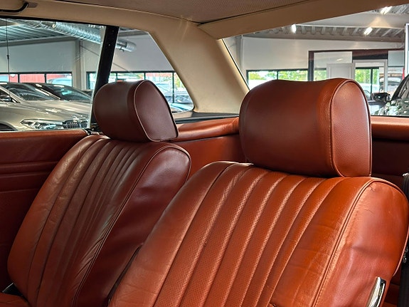 Mercedes-Benz SL350 13 of 23