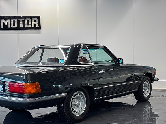 Mercedes-Benz SL350 8 of 23